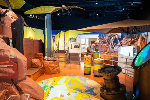 Fundy Geological Museum gallery.